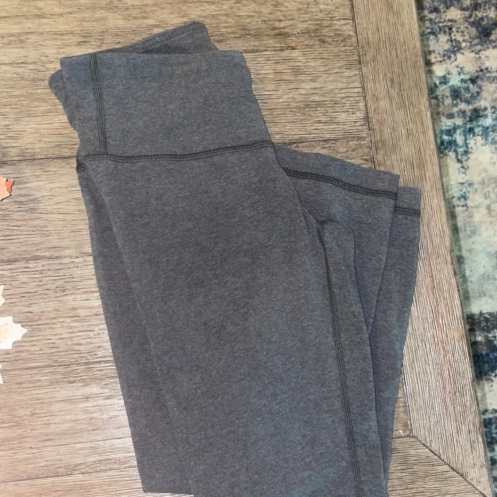 Lululemon cropped leggings